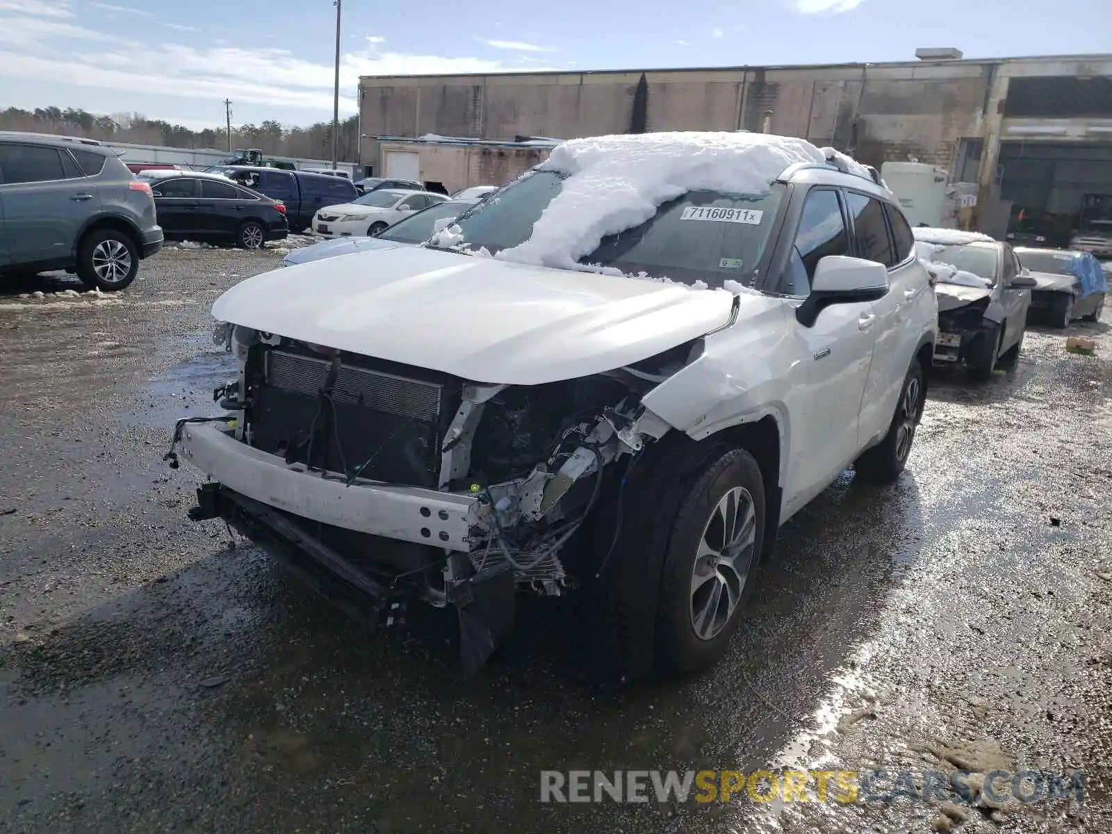 2 Photograph of a damaged car 5TDHBRCH7LS511130 TOYOTA HIGHLANDER 2020