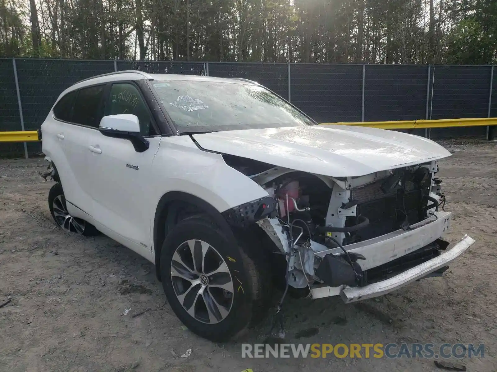 1 Photograph of a damaged car 5TDHBRCH8LS502906 TOYOTA HIGHLANDER 2020