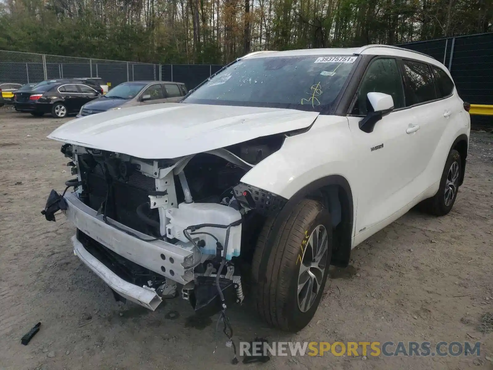 2 Photograph of a damaged car 5TDHBRCH8LS502906 TOYOTA HIGHLANDER 2020