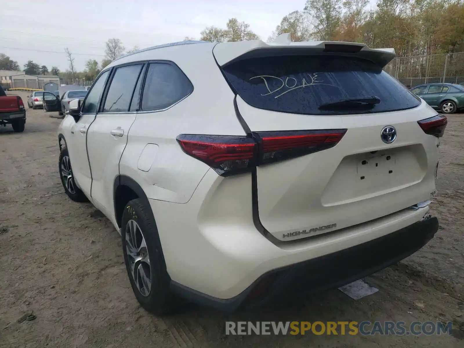 3 Photograph of a damaged car 5TDHBRCH8LS502906 TOYOTA HIGHLANDER 2020