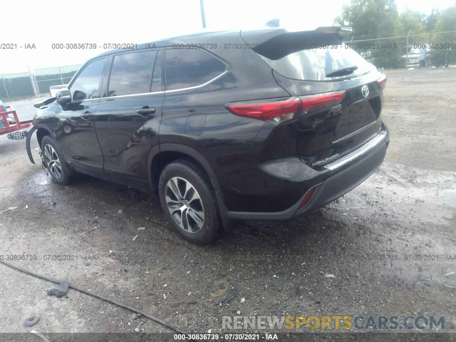 3 Photograph of a damaged car 5TDHBRCH8LS504610 TOYOTA HIGHLANDER 2020