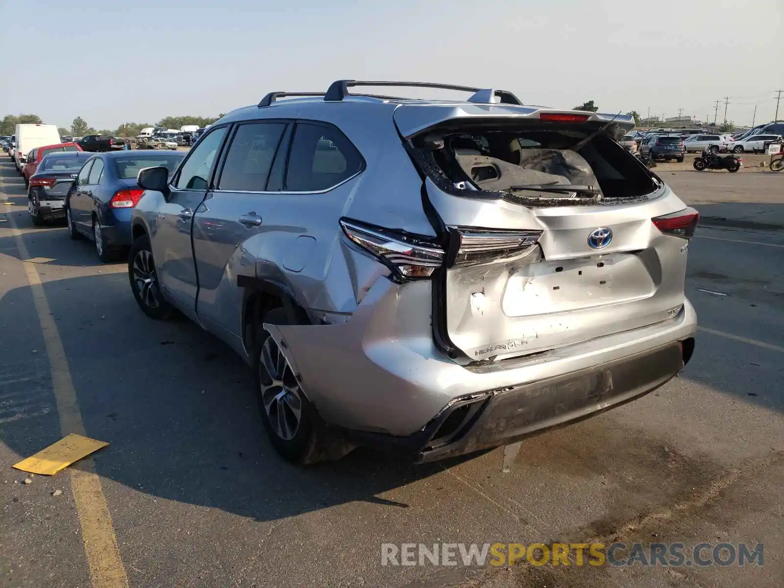 3 Photograph of a damaged car 5TDHBRCH9LS502297 TOYOTA HIGHLANDER 2020