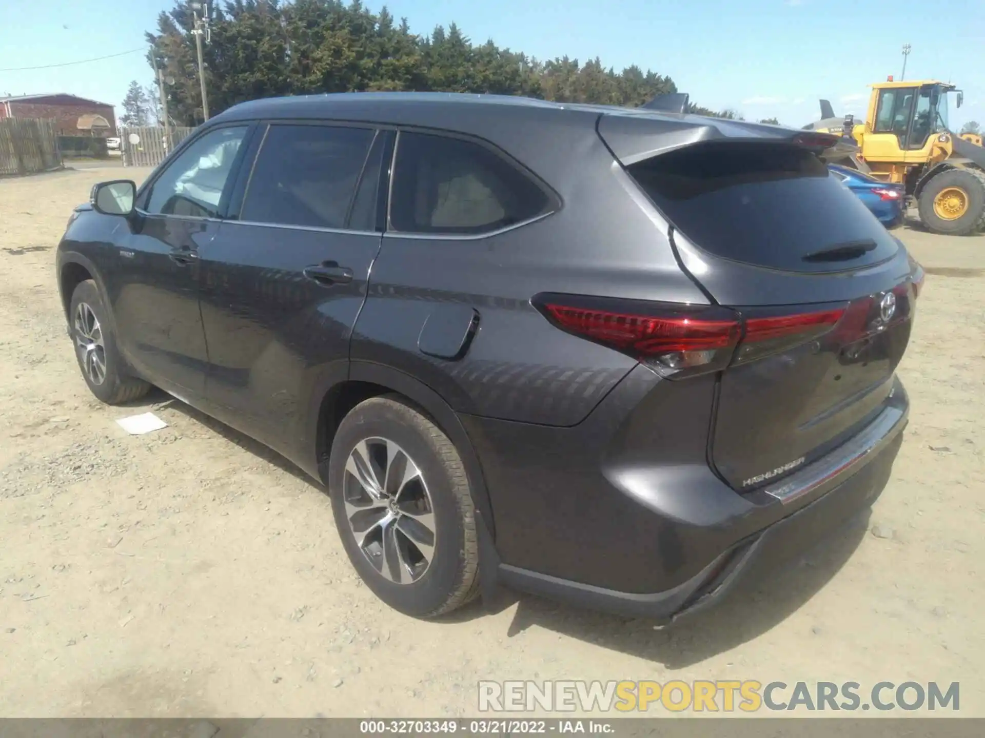 3 Photograph of a damaged car 5TDHBRCH9LS504972 TOYOTA HIGHLANDER 2020