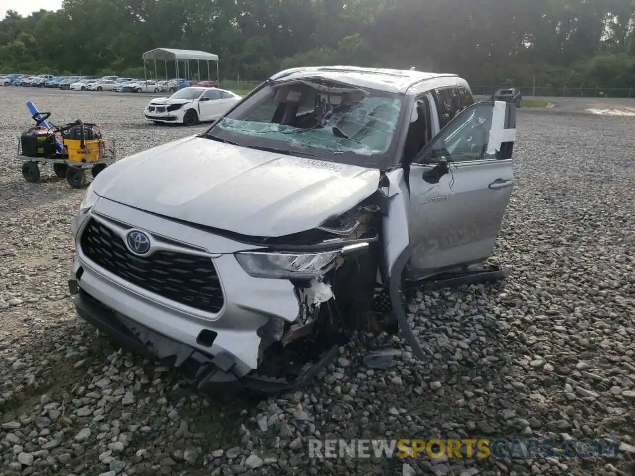 2 Photograph of a damaged car 5TDHBRCH9LS513252 TOYOTA HIGHLANDER 2020