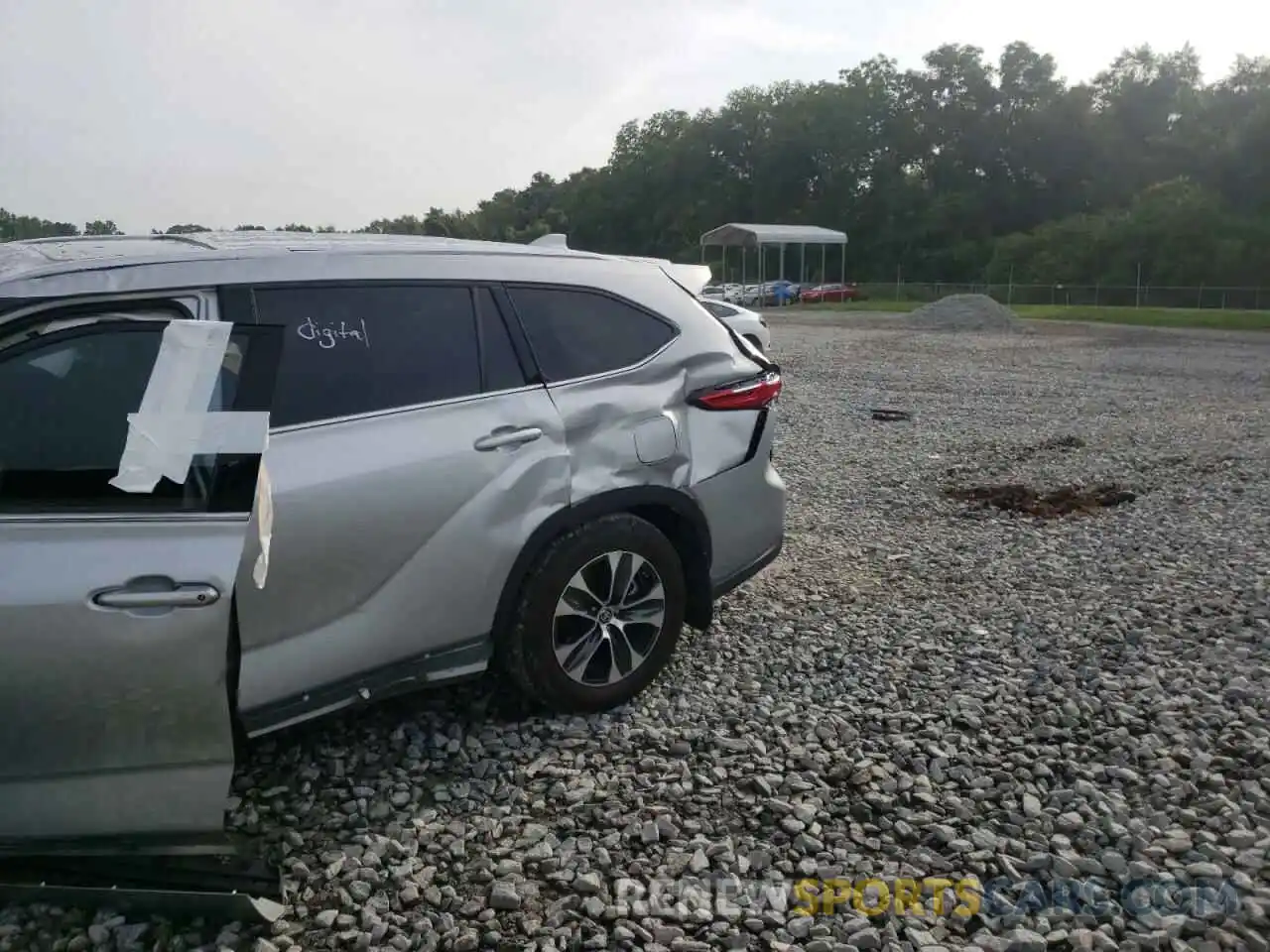 9 Photograph of a damaged car 5TDHBRCH9LS513252 TOYOTA HIGHLANDER 2020