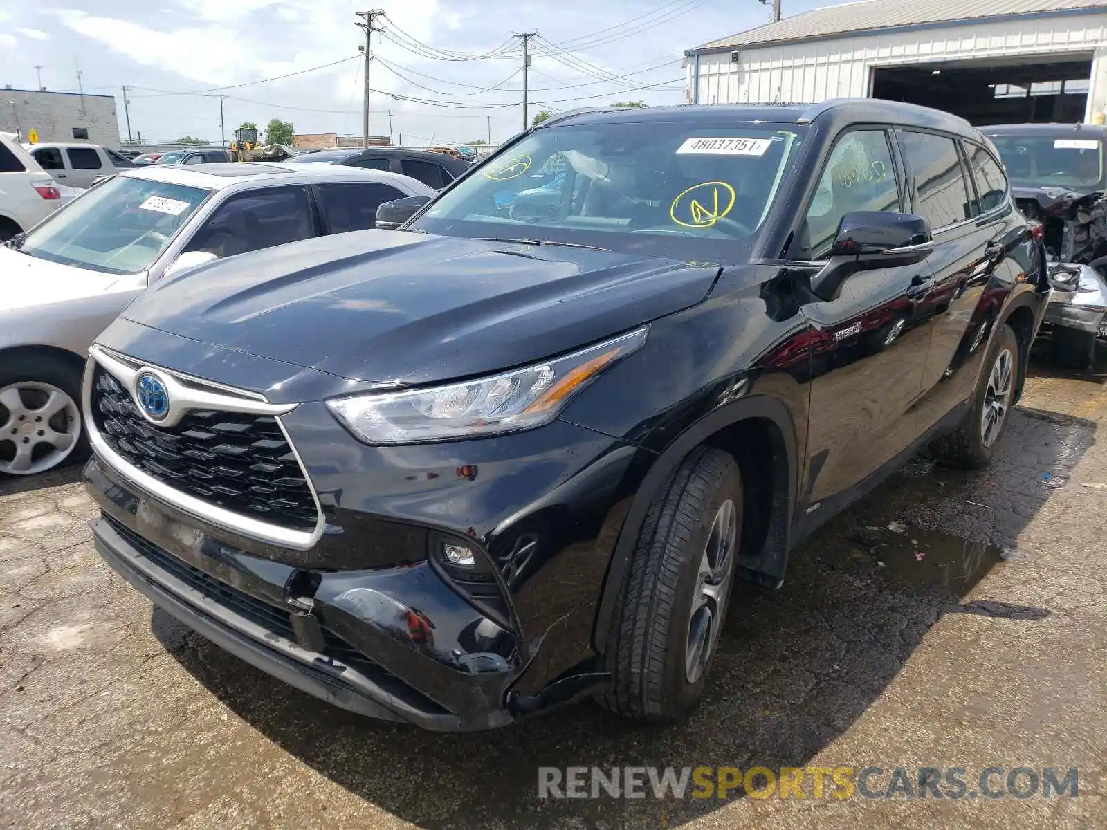 2 Photograph of a damaged car 5TDHBRCH9LS514224 TOYOTA HIGHLANDER 2020