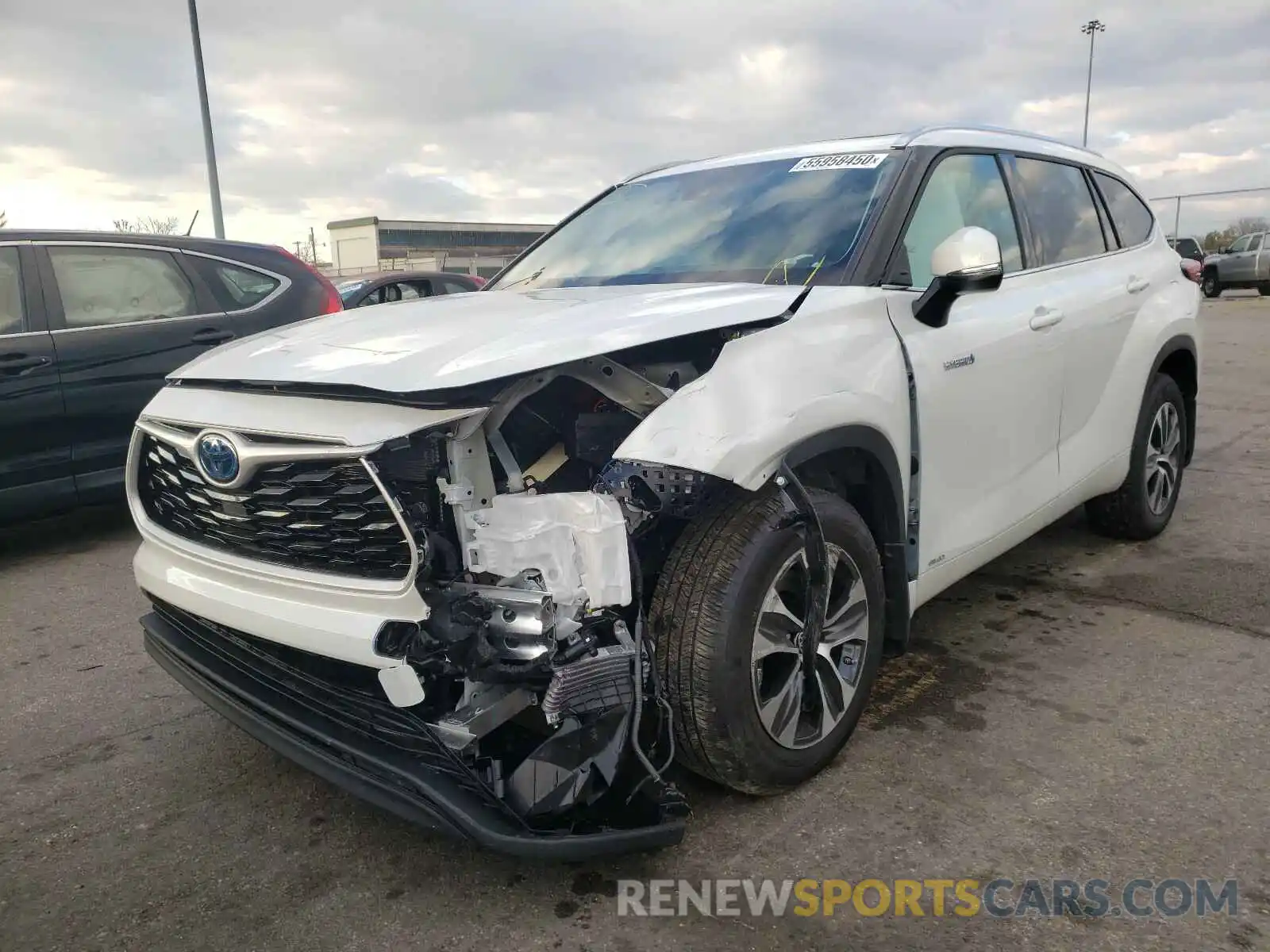 2 Photograph of a damaged car 5TDHBRCHXLS509727 TOYOTA HIGHLANDER 2020