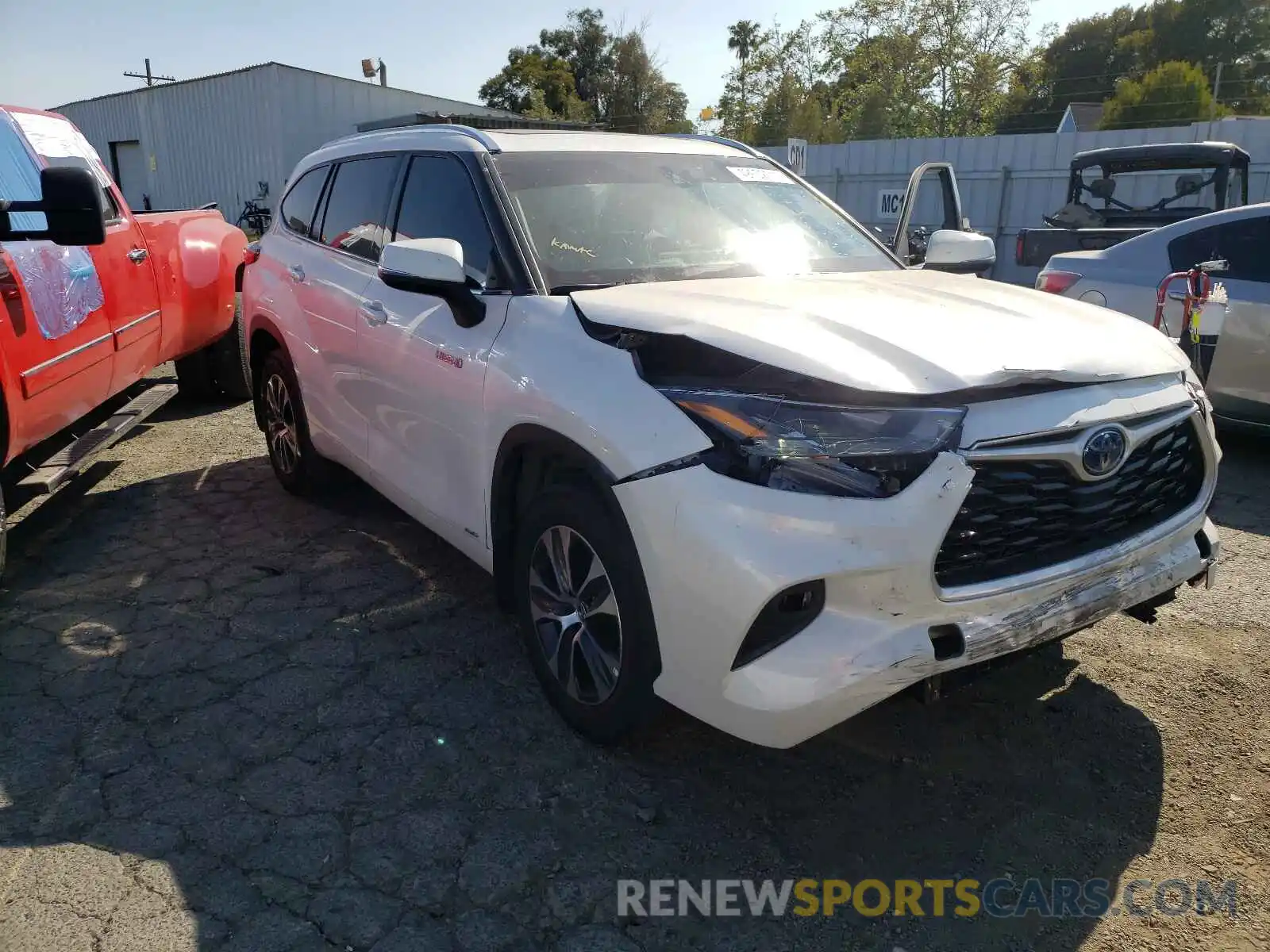 1 Photograph of a damaged car 5TDHBRCHXLS510523 TOYOTA HIGHLANDER 2020