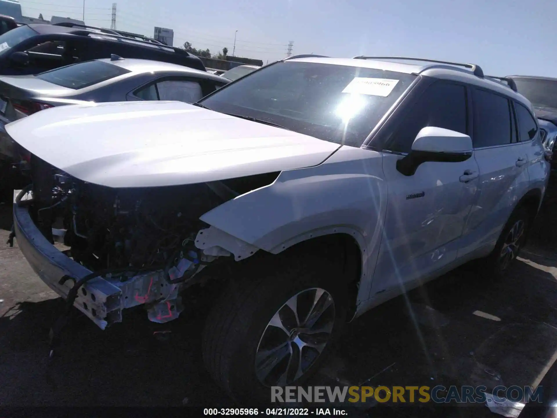 2 Photograph of a damaged car 5TDHBRCHXLS511560 TOYOTA HIGHLANDER 2020