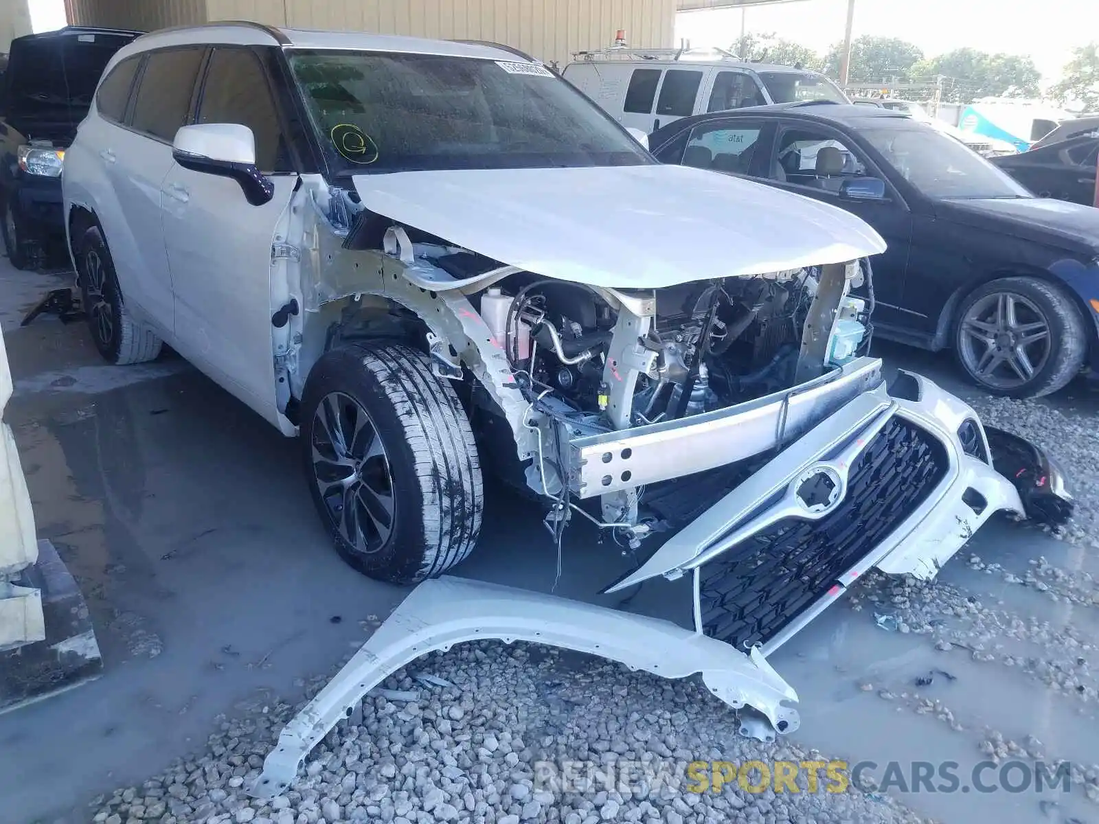 1 Photograph of a damaged car 5TDHZRAH0LS511100 TOYOTA HIGHLANDER 2020