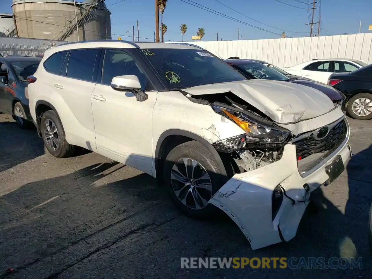 1 Photograph of a damaged car 5TDHZRAH0LS513204 TOYOTA HIGHLANDER 2020