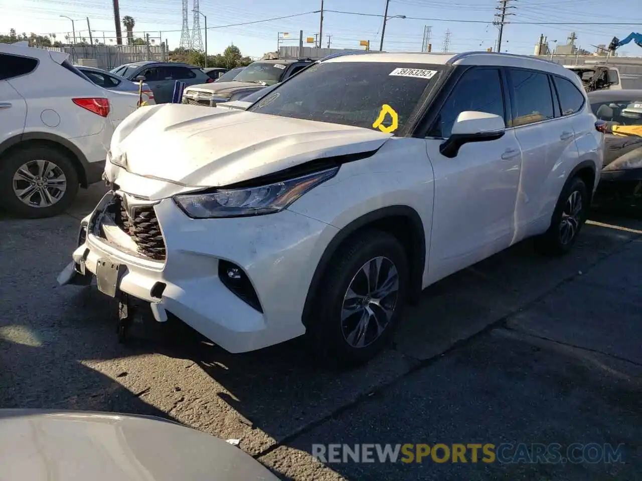 2 Photograph of a damaged car 5TDHZRAH0LS513204 TOYOTA HIGHLANDER 2020