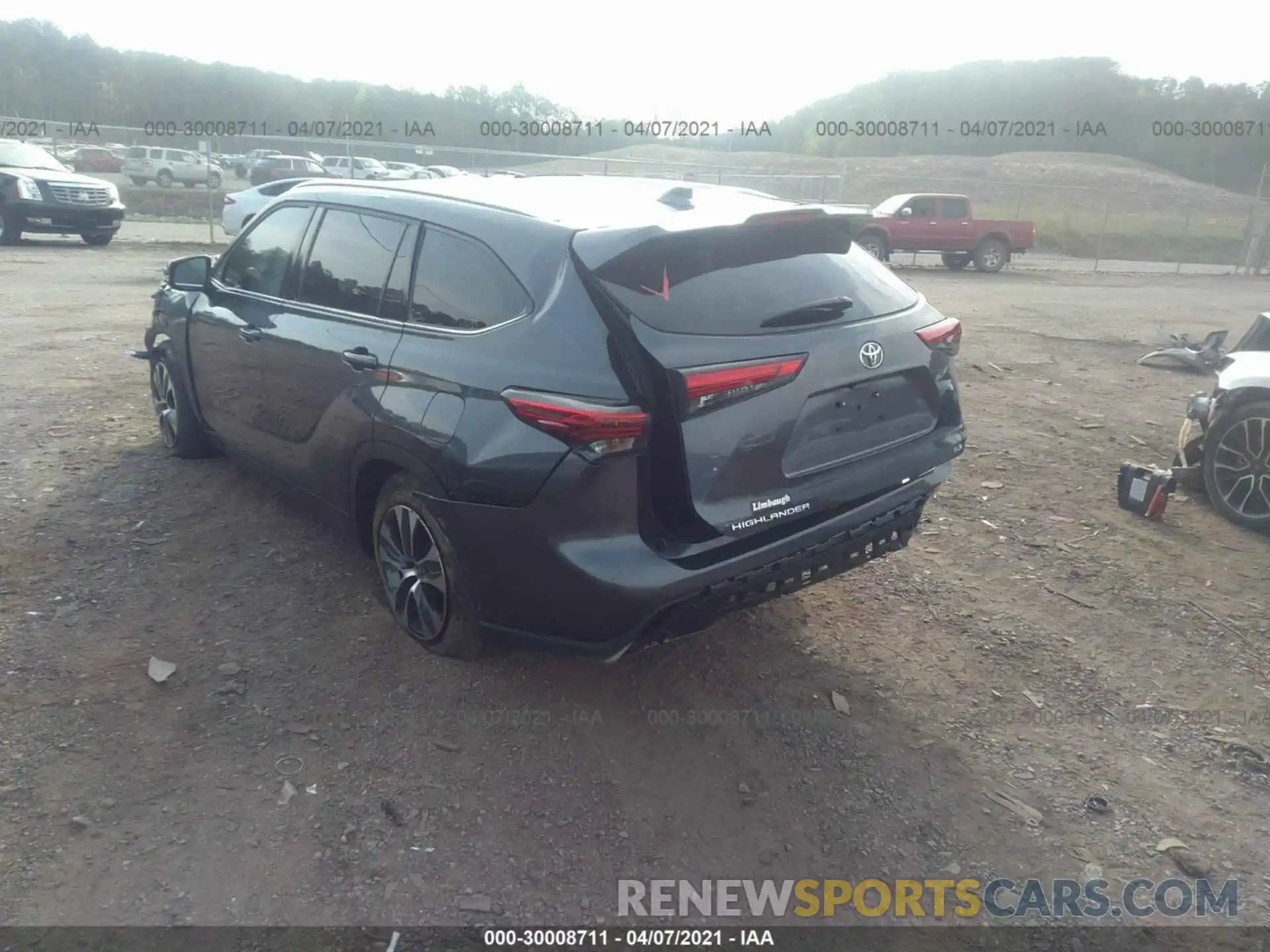 3 Photograph of a damaged car 5TDHZRAH1LS505547 TOYOTA HIGHLANDER 2020