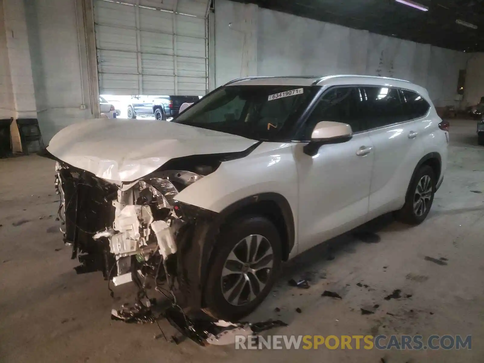 2 Photograph of a damaged car 5TDHZRAH3LS023761 TOYOTA HIGHLANDER 2020