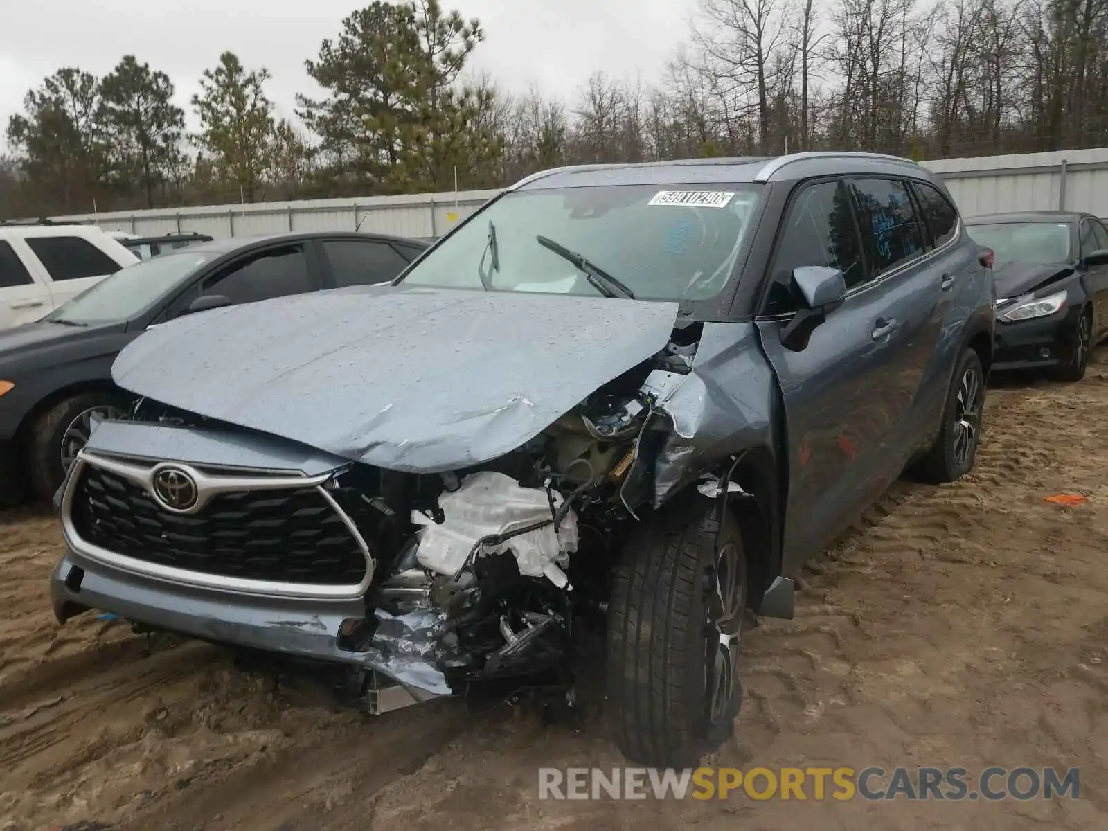 2 Photograph of a damaged car 5TDHZRAH4LS028788 TOYOTA HIGHLANDER 2020