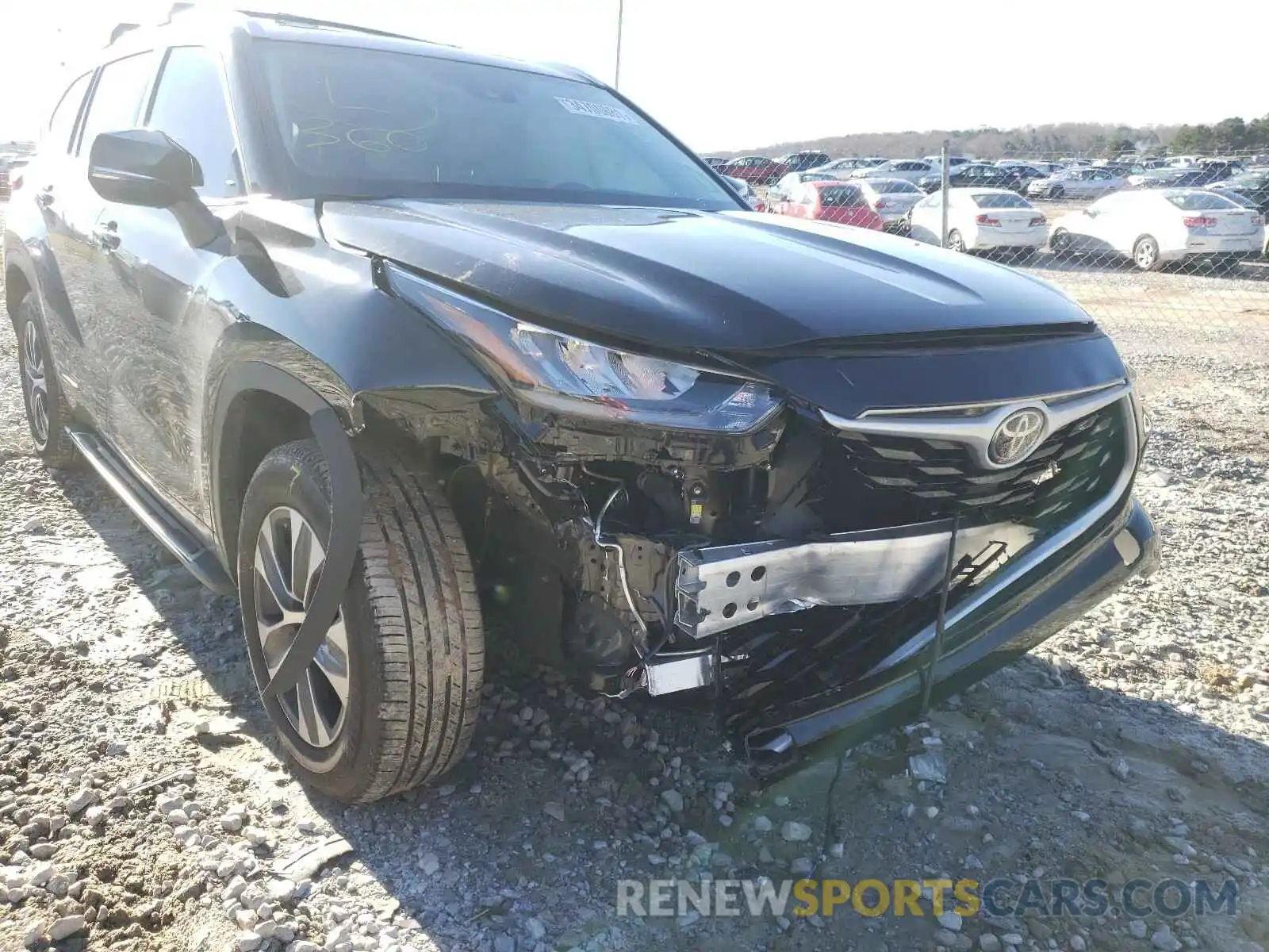 9 Photograph of a damaged car 5TDHZRAH4LS501301 TOYOTA HIGHLANDER 2020