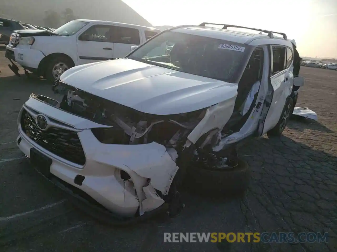 2 Photograph of a damaged car 5TDHZRAH4LS503761 TOYOTA HIGHLANDER 2020