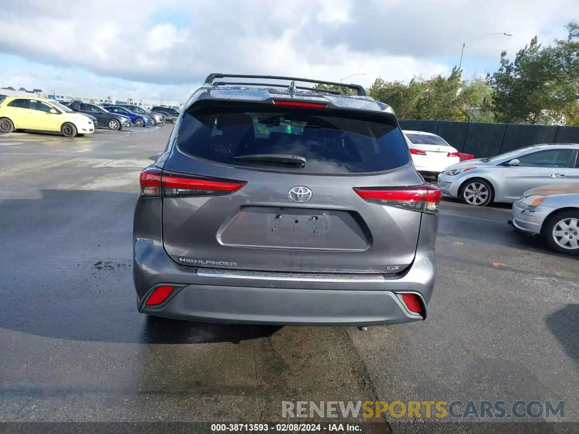 16 Photograph of a damaged car 5TDHZRAH4LS506286 TOYOTA HIGHLANDER 2020