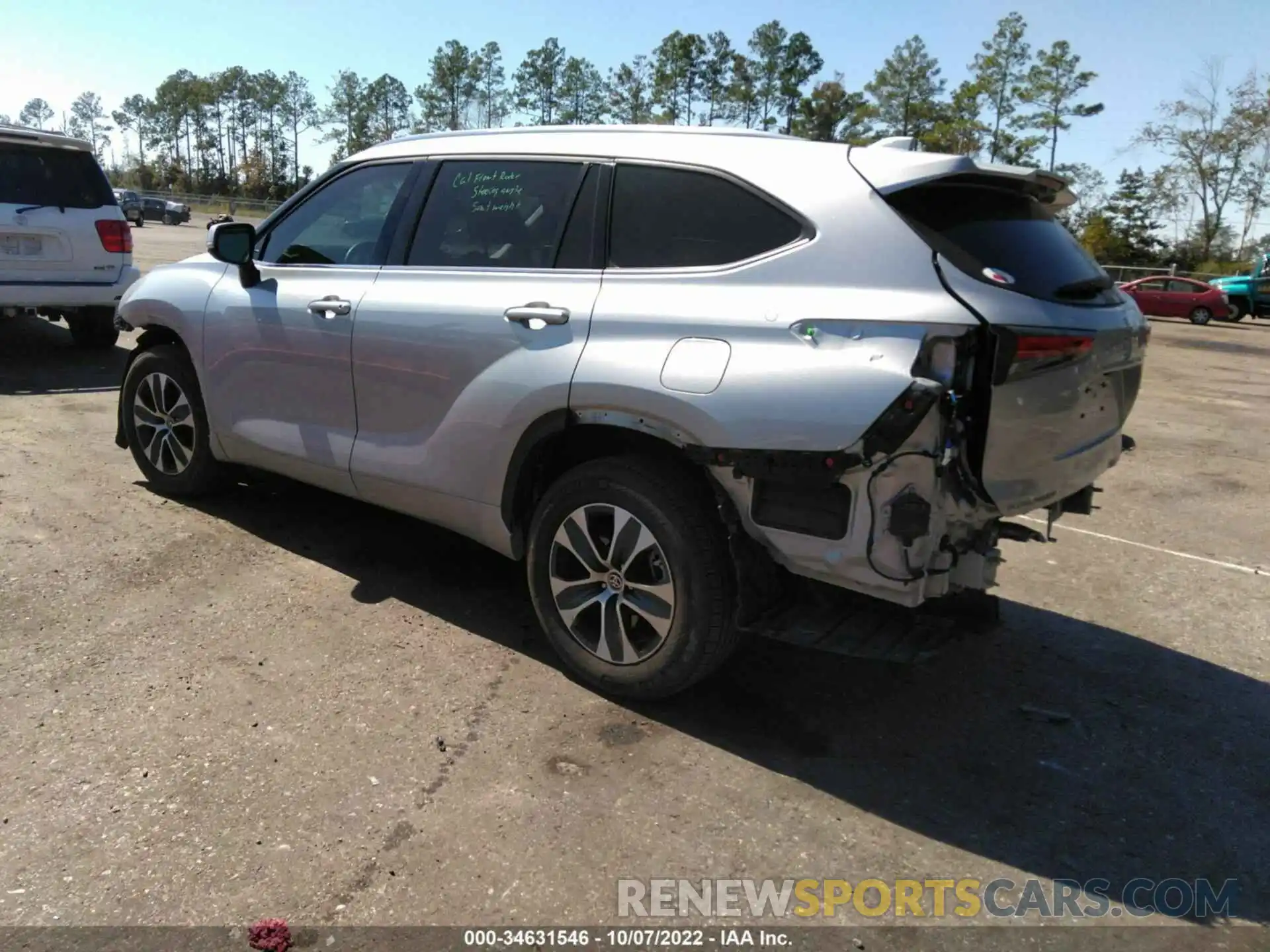 3 Photograph of a damaged car 5TDHZRAH4LS514081 TOYOTA HIGHLANDER 2020