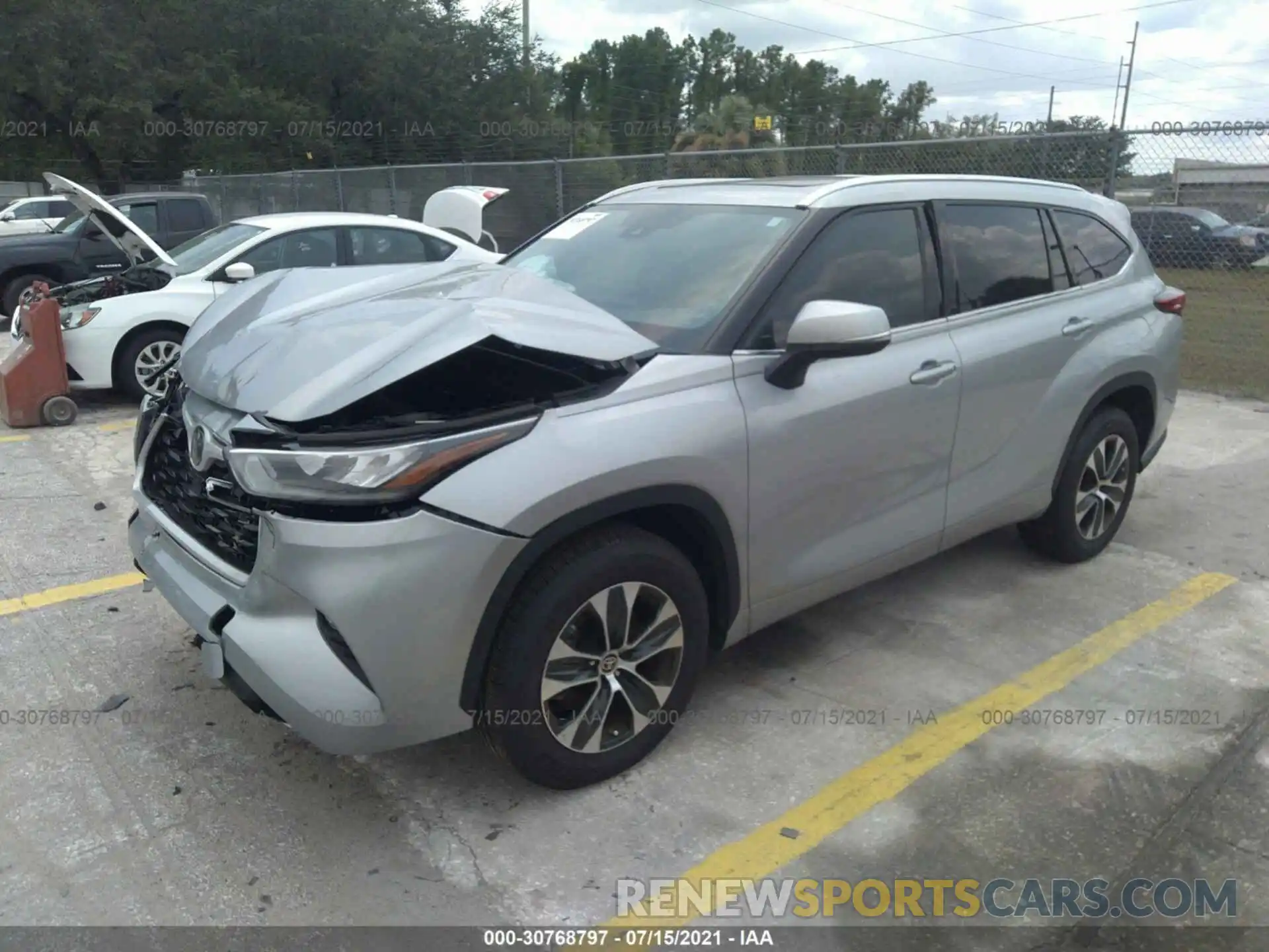 2 Photograph of a damaged car 5TDHZRAH4LS514212 TOYOTA HIGHLANDER 2020