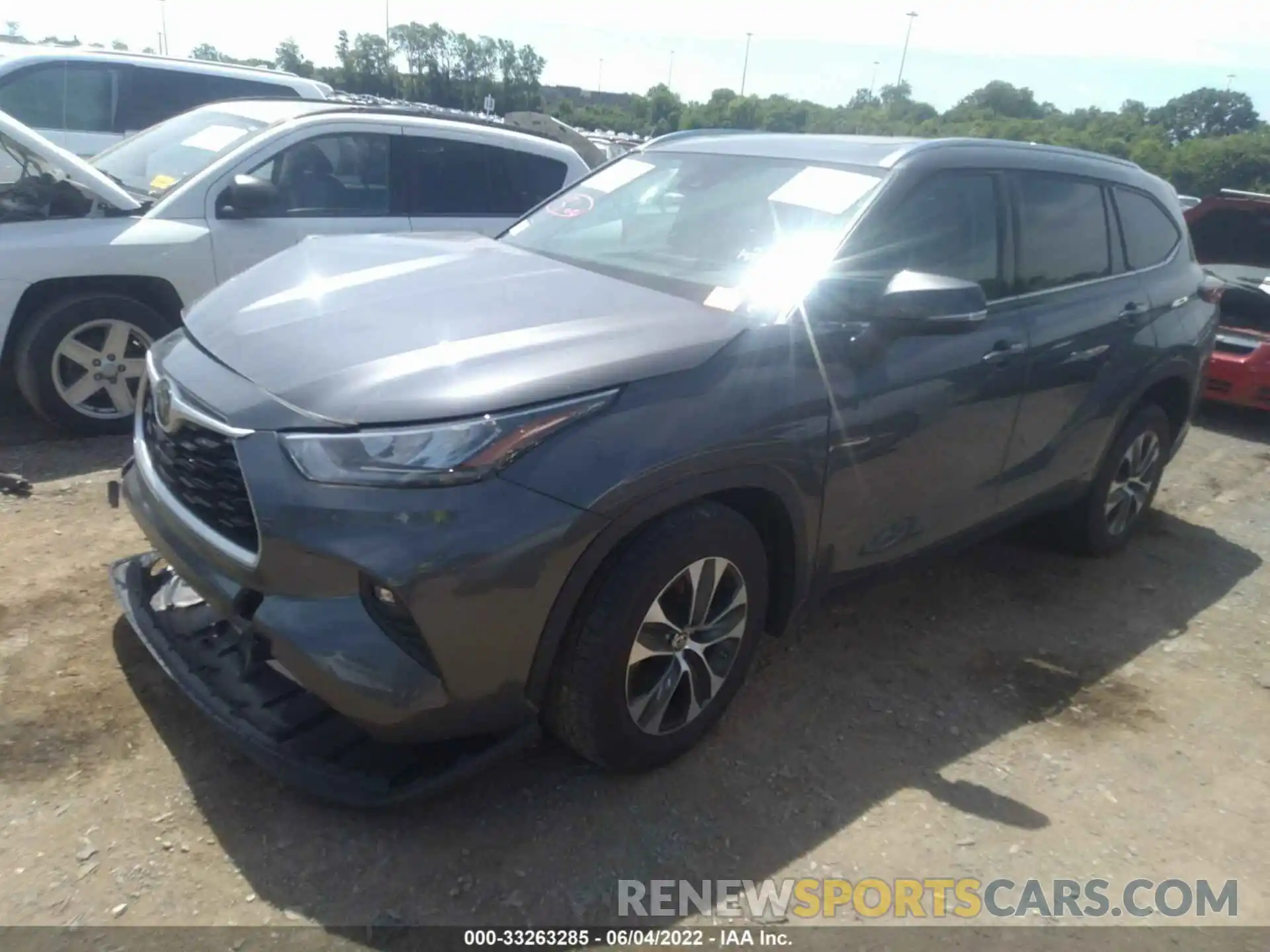 2 Photograph of a damaged car 5TDHZRAH6LS010180 TOYOTA HIGHLANDER 2020