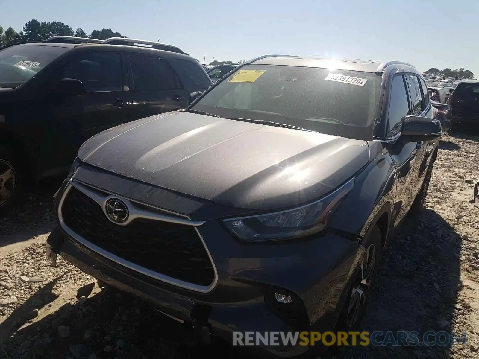 2 Photograph of a damaged car 5TDHZRAH6LS019008 TOYOTA HIGHLANDER 2020