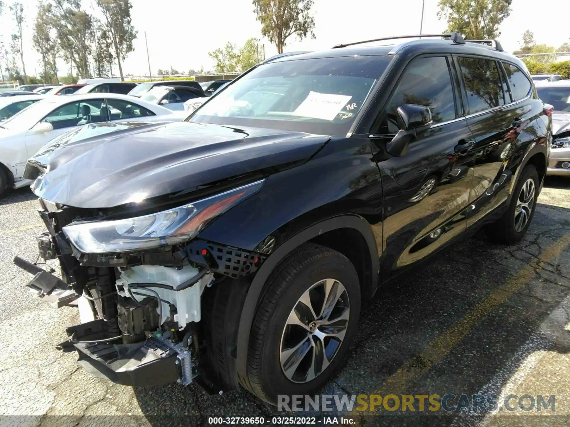 2 Photograph of a damaged car 5TDHZRAH6LS512168 TOYOTA HIGHLANDER 2020