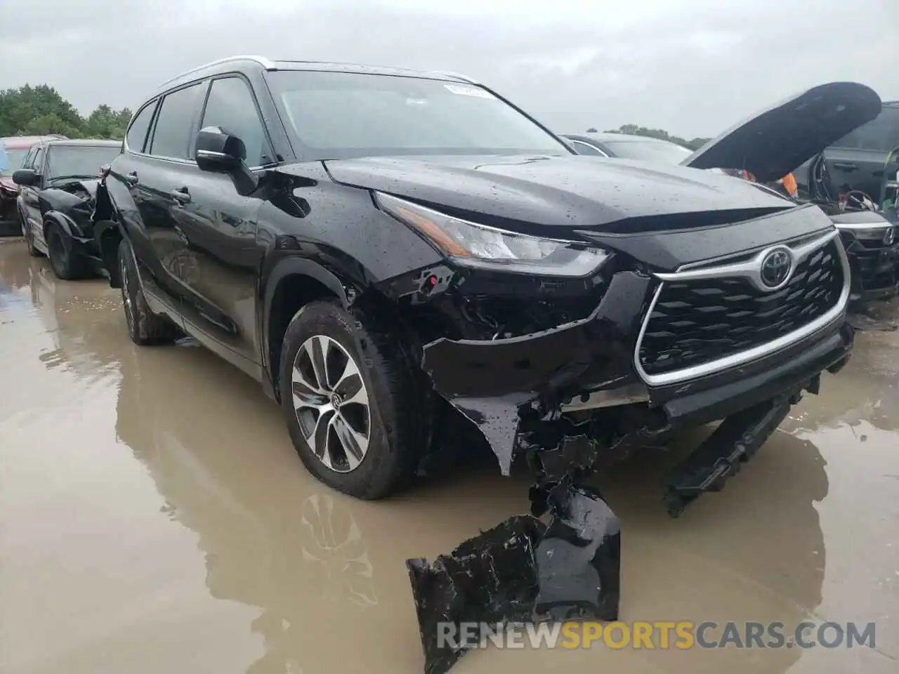 1 Photograph of a damaged car 5TDHZRAH8LS020922 TOYOTA HIGHLANDER 2020