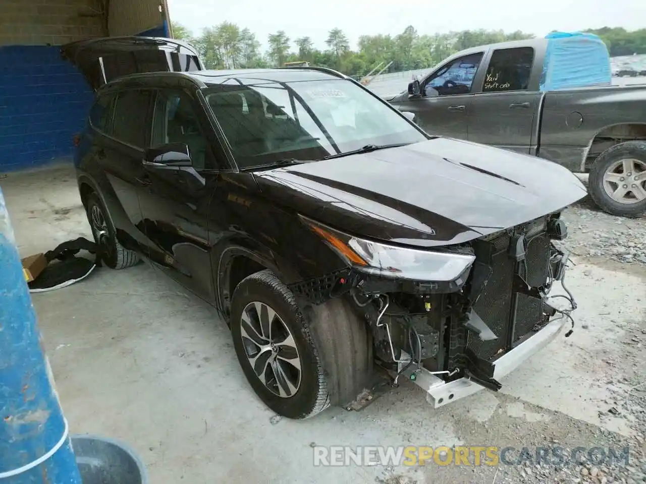 1 Photograph of a damaged car 5TDHZRAH8LS031158 TOYOTA HIGHLANDER 2020