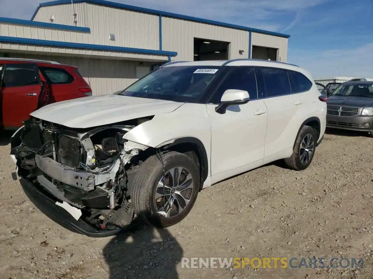 2 Photograph of a damaged car 5TDHZRAH8LS504184 TOYOTA HIGHLANDER 2020