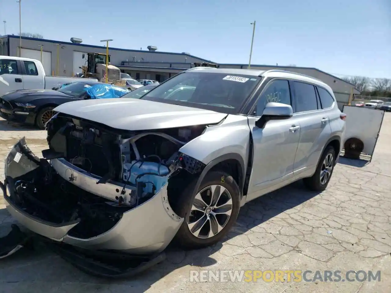 2 Photograph of a damaged car 5TDHZRAH8LS506663 TOYOTA HIGHLANDER 2020