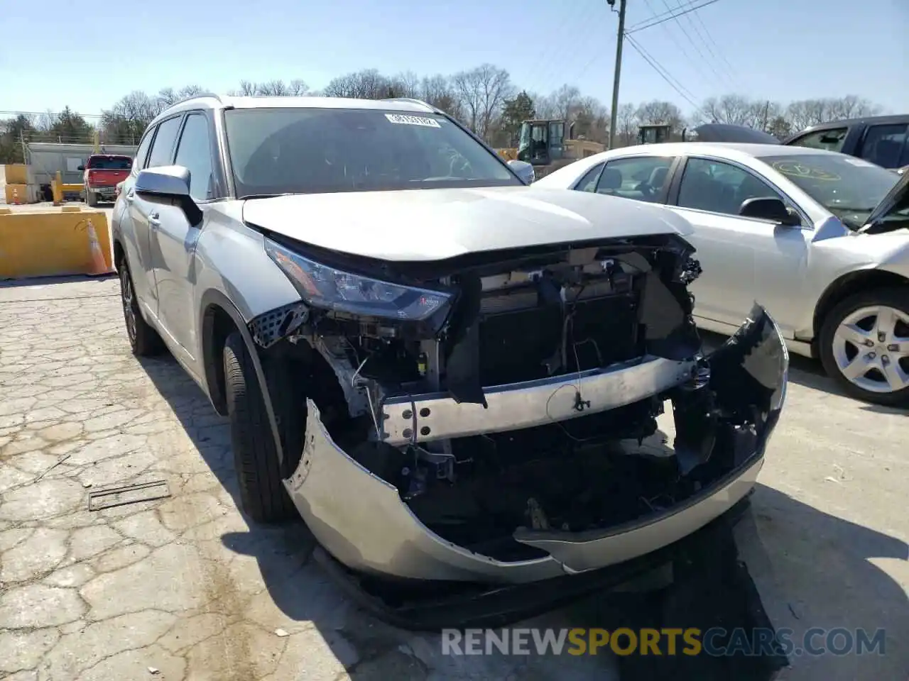 9 Photograph of a damaged car 5TDHZRAH8LS506663 TOYOTA HIGHLANDER 2020