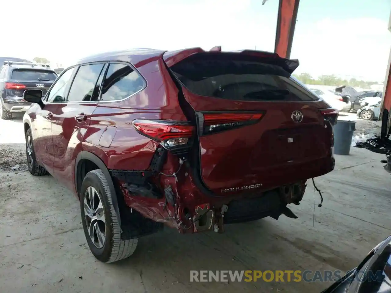 3 Photograph of a damaged car 5TDHZRAH8LS510390 TOYOTA HIGHLANDER 2020