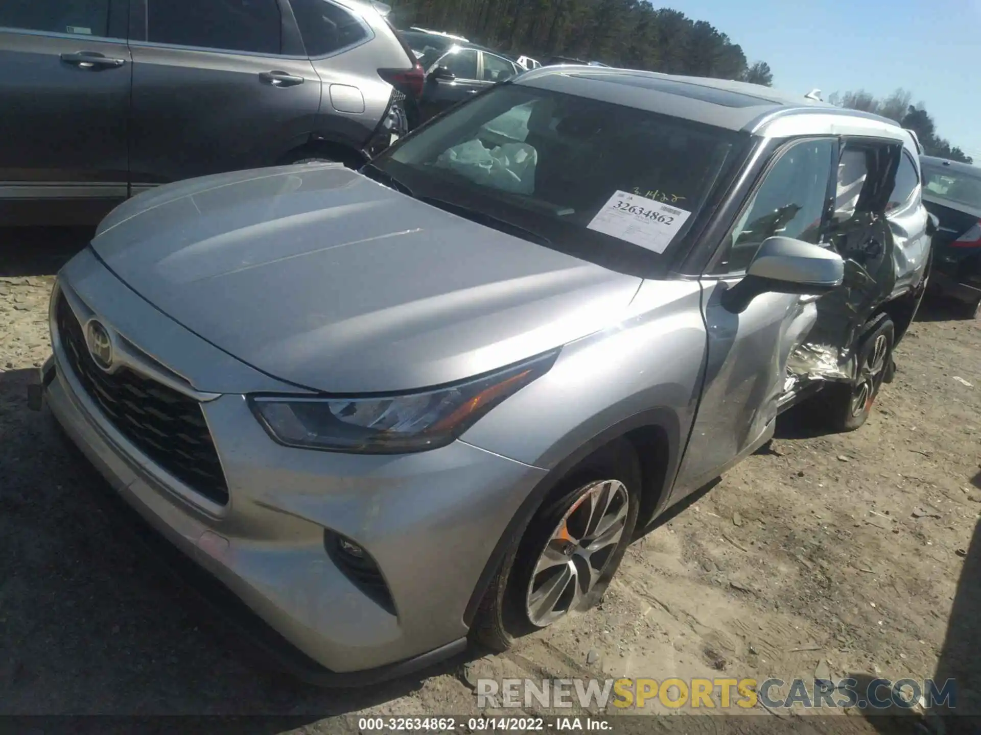 2 Photograph of a damaged car 5TDHZRAH9LS507420 TOYOTA HIGHLANDER 2020