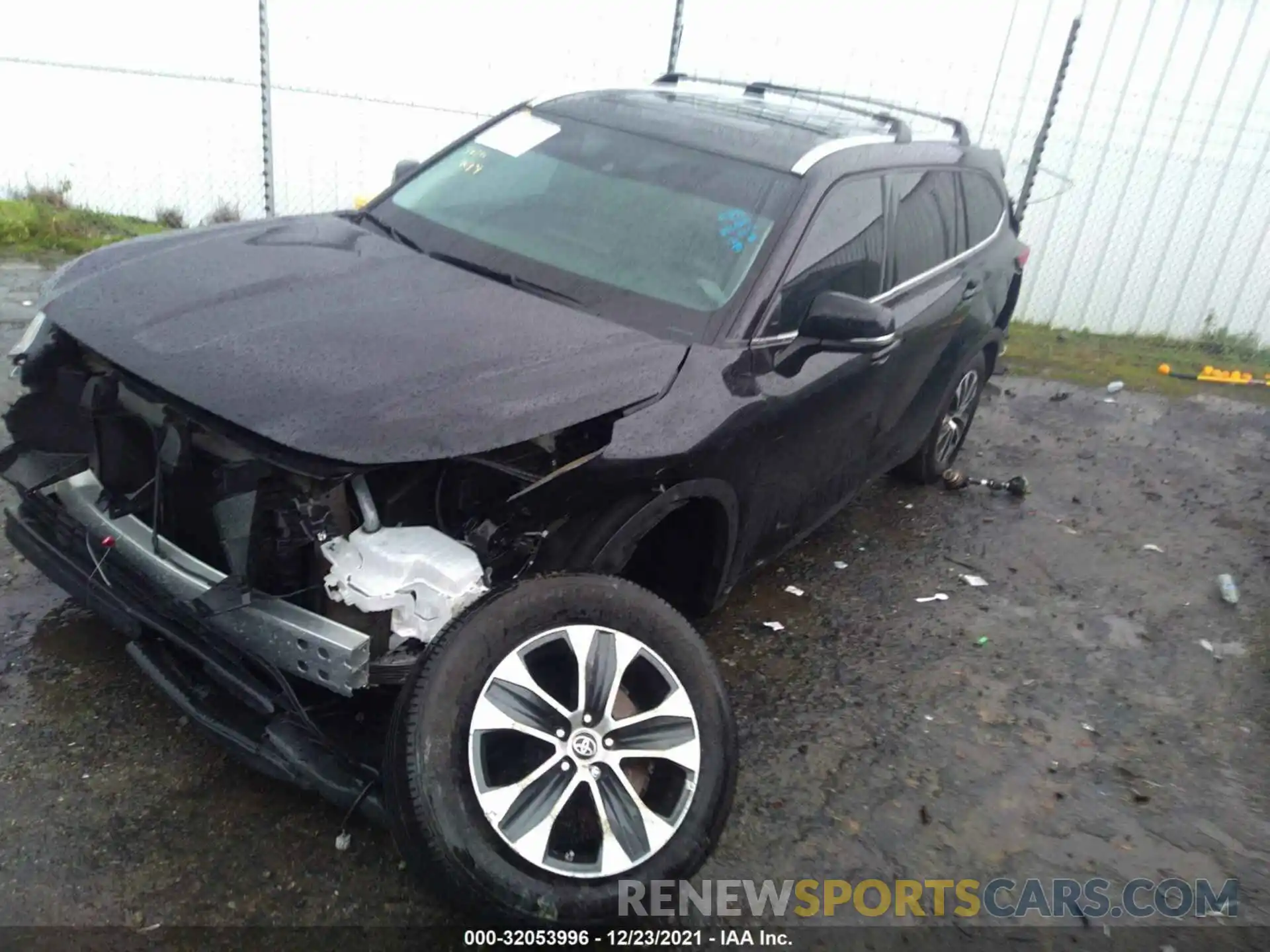 2 Photograph of a damaged car 5TDHZRAH9LS511922 TOYOTA HIGHLANDER 2020