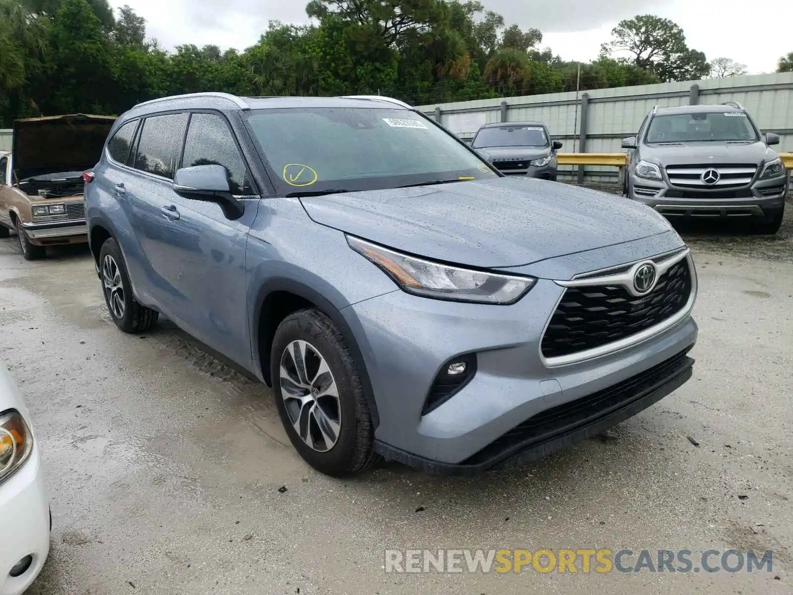 1 Photograph of a damaged car 5TDHZRAHXLS004219 TOYOTA HIGHLANDER 2020