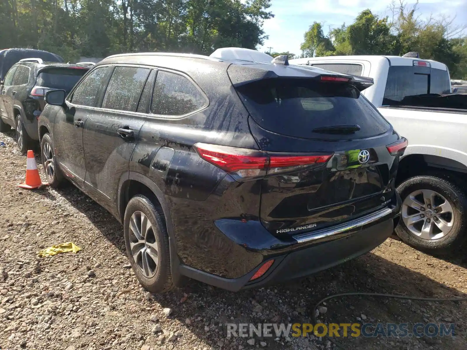 3 Photograph of a damaged car 5TDHZRBH0LS003210 TOYOTA HIGHLANDER 2020