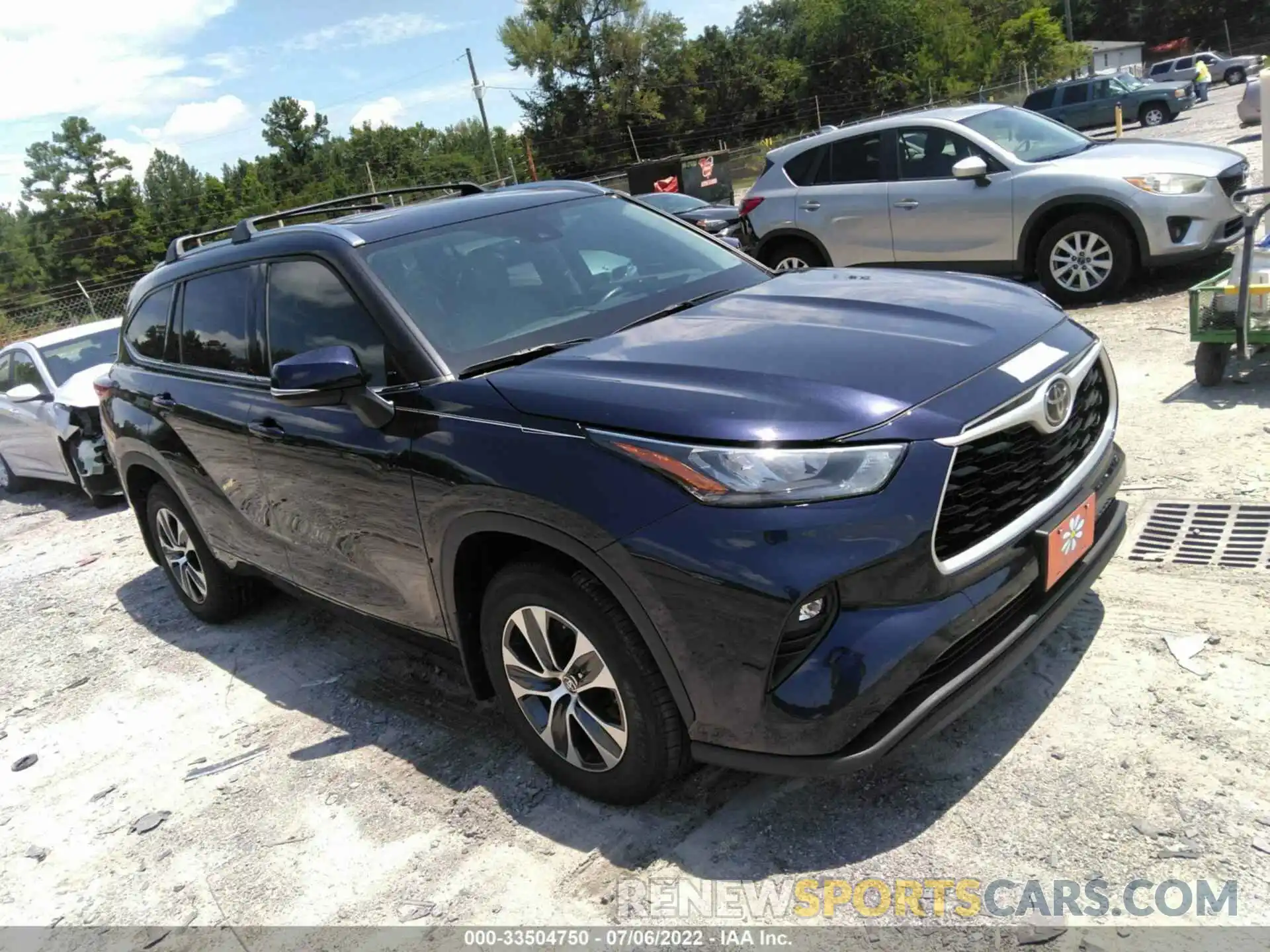 1 Photograph of a damaged car 5TDHZRBH0LS029192 TOYOTA HIGHLANDER 2020