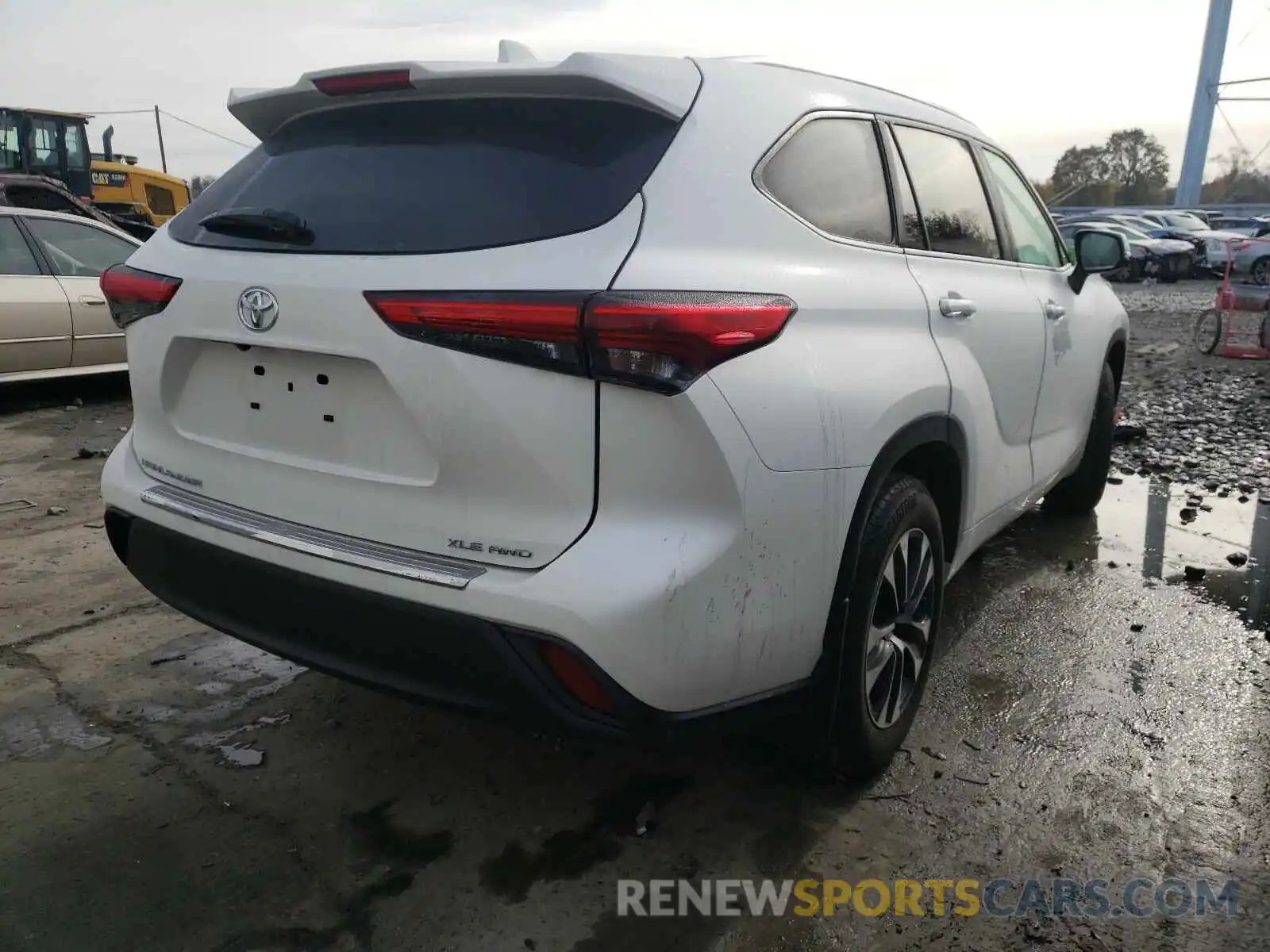 4 Photograph of a damaged car 5TDHZRBH0LS517347 TOYOTA HIGHLANDER 2020