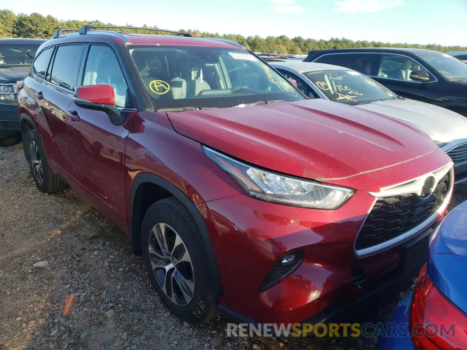 1 Photograph of a damaged car 5TDHZRBH1LS015995 TOYOTA HIGHLANDER 2020