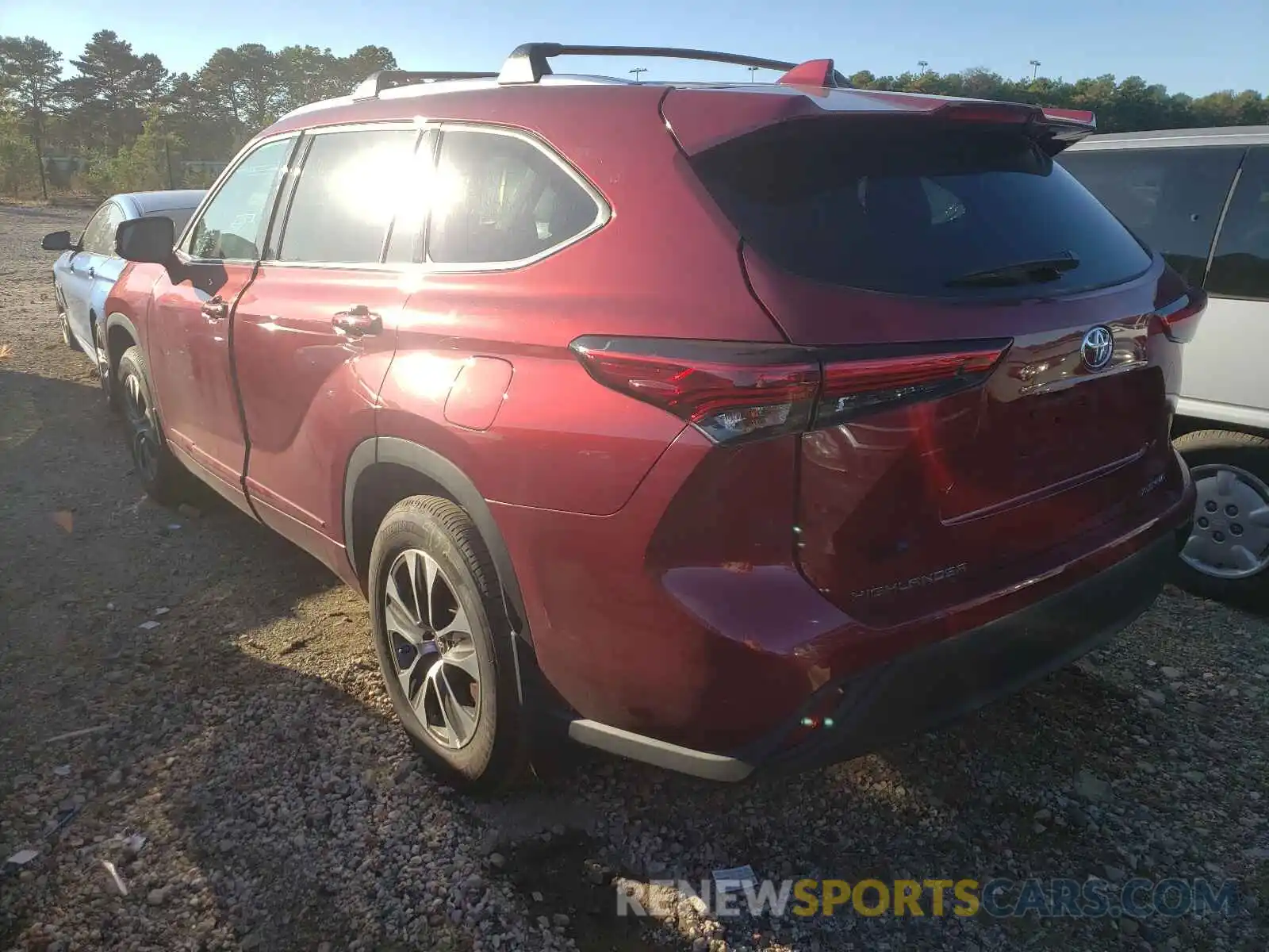 3 Photograph of a damaged car 5TDHZRBH1LS015995 TOYOTA HIGHLANDER 2020