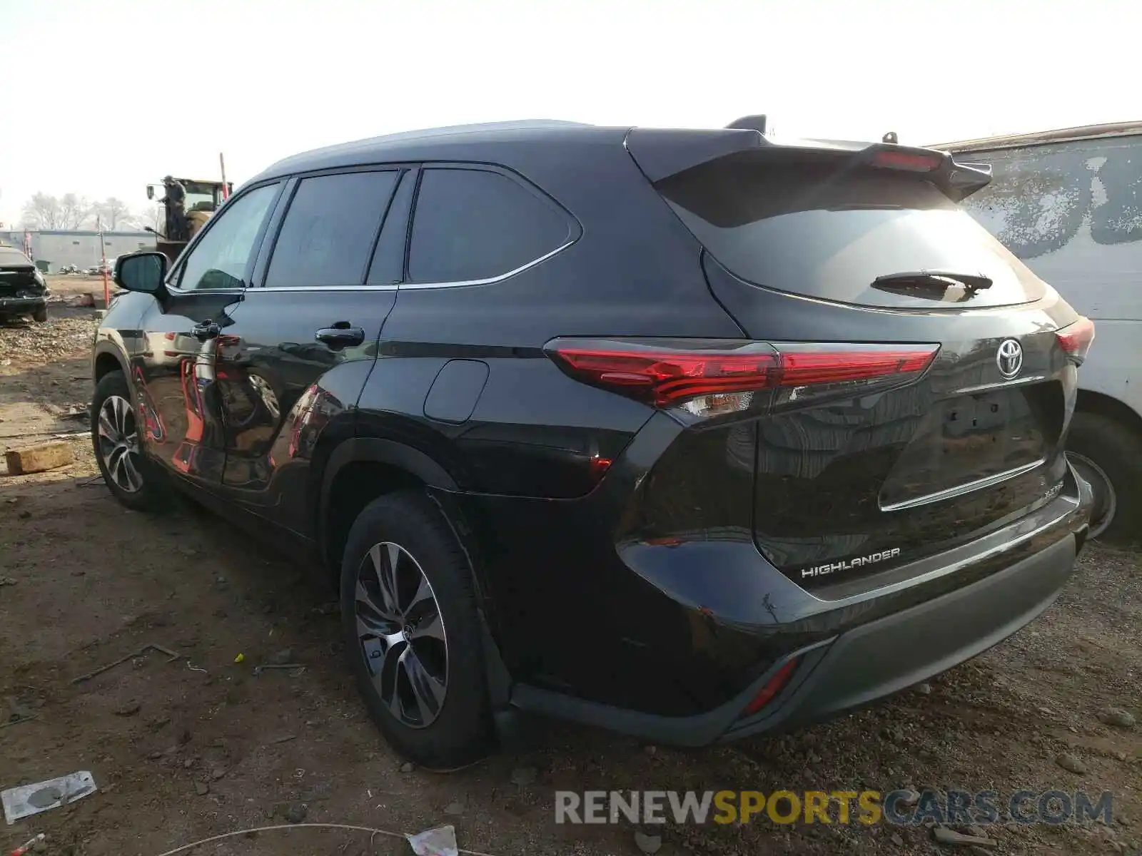 3 Photograph of a damaged car 5TDHZRBH1LS511220 TOYOTA HIGHLANDER 2020