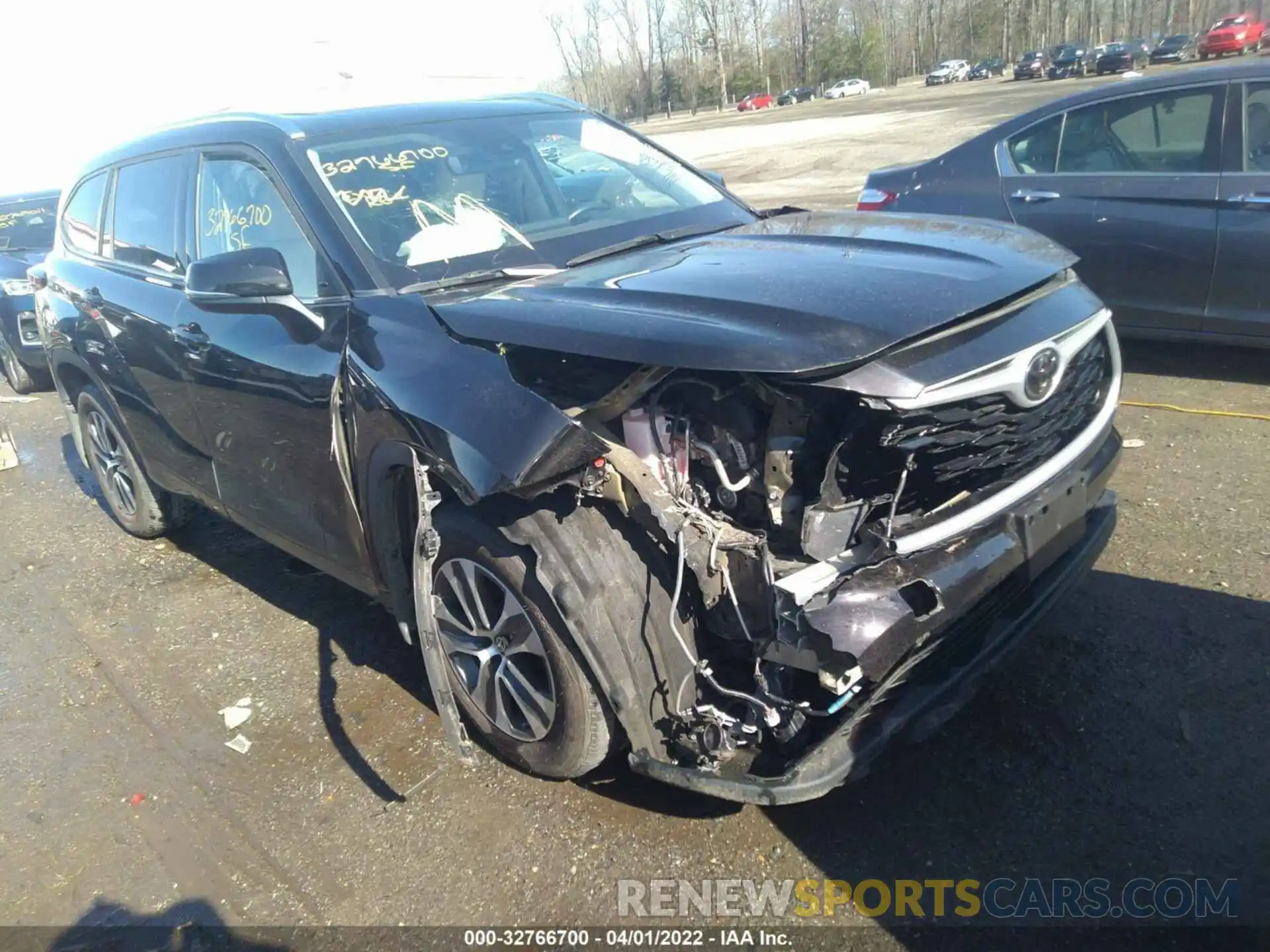 1 Photograph of a damaged car 5TDHZRBH2LS024205 TOYOTA HIGHLANDER 2020