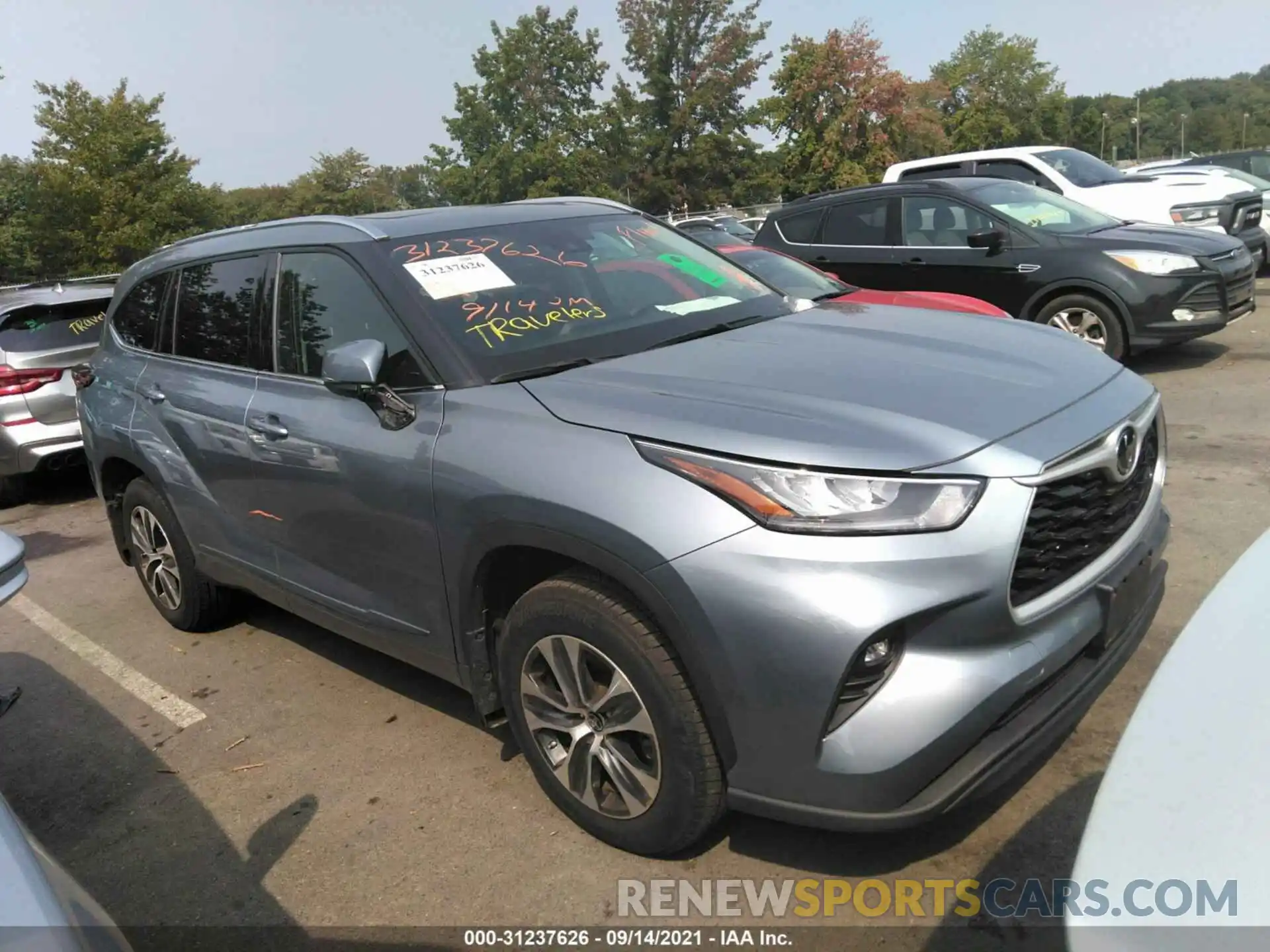 1 Photograph of a damaged car 5TDHZRBH2LS031669 TOYOTA HIGHLANDER 2020