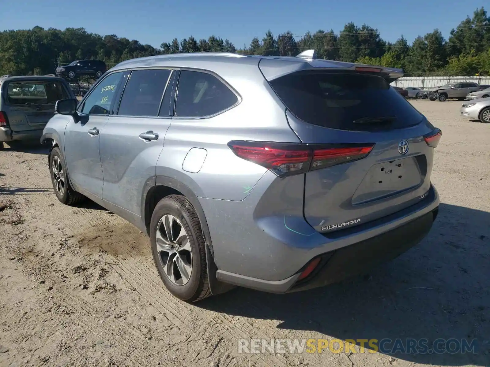 3 Photograph of a damaged car 5TDHZRBH2LS038041 TOYOTA HIGHLANDER 2020