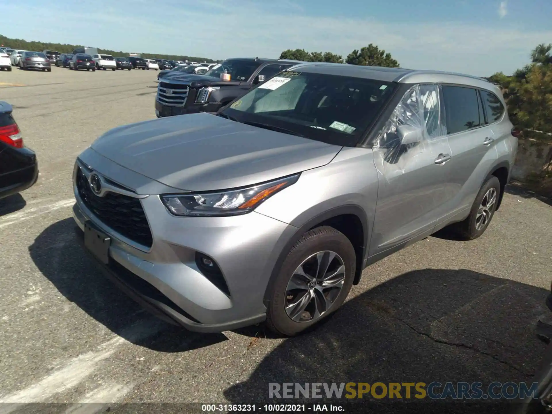 2 Photograph of a damaged car 5TDHZRBH2LS509525 TOYOTA HIGHLANDER 2020