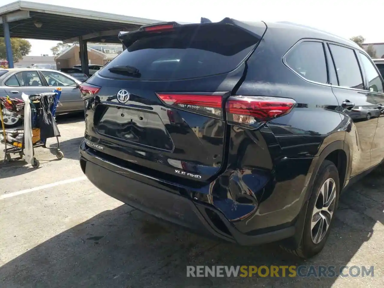 9 Photograph of a damaged car 5TDHZRBH3LS021068 TOYOTA HIGHLANDER 2020