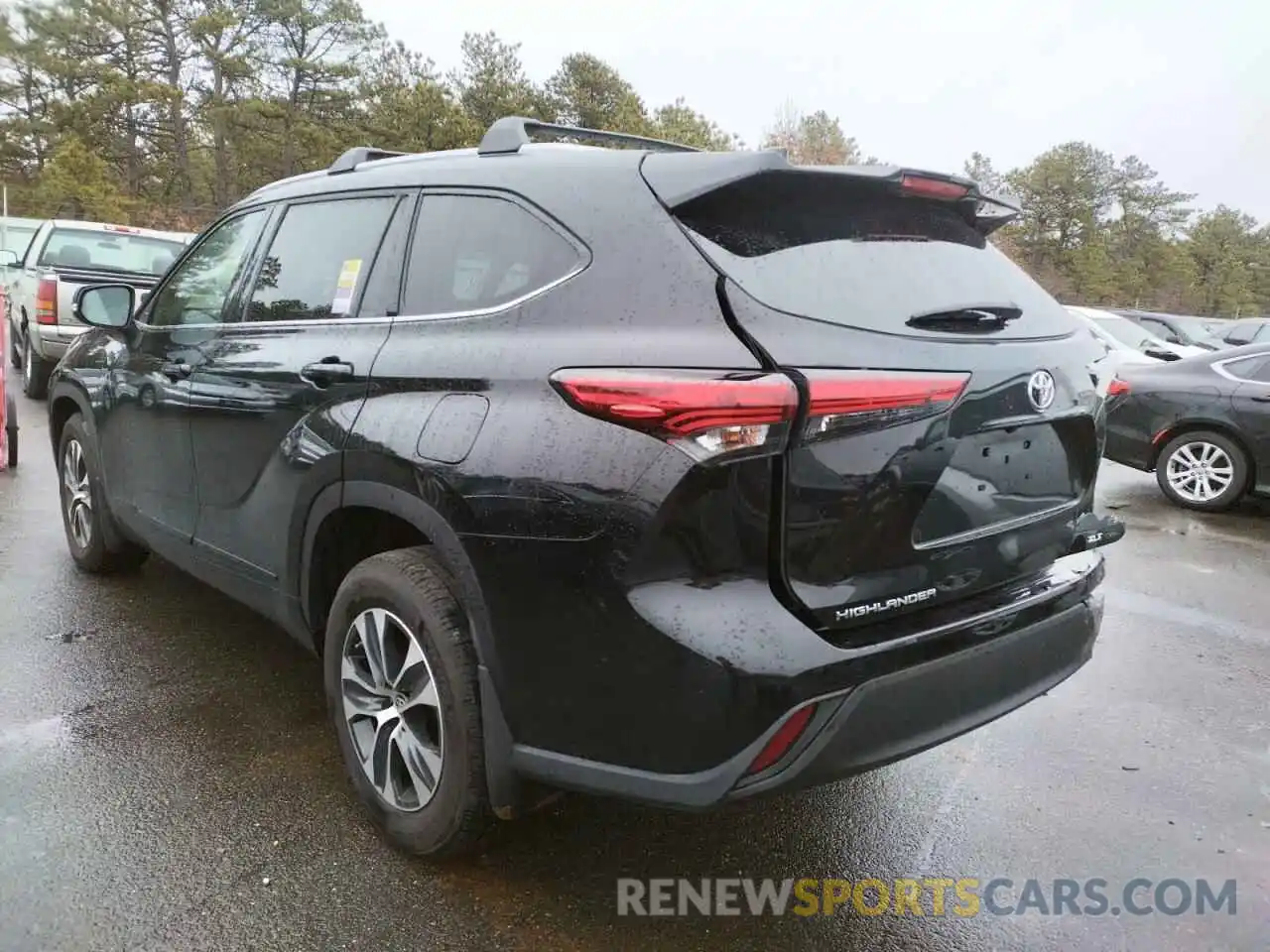 3 Photograph of a damaged car 5TDHZRBH3LS044981 TOYOTA HIGHLANDER 2020