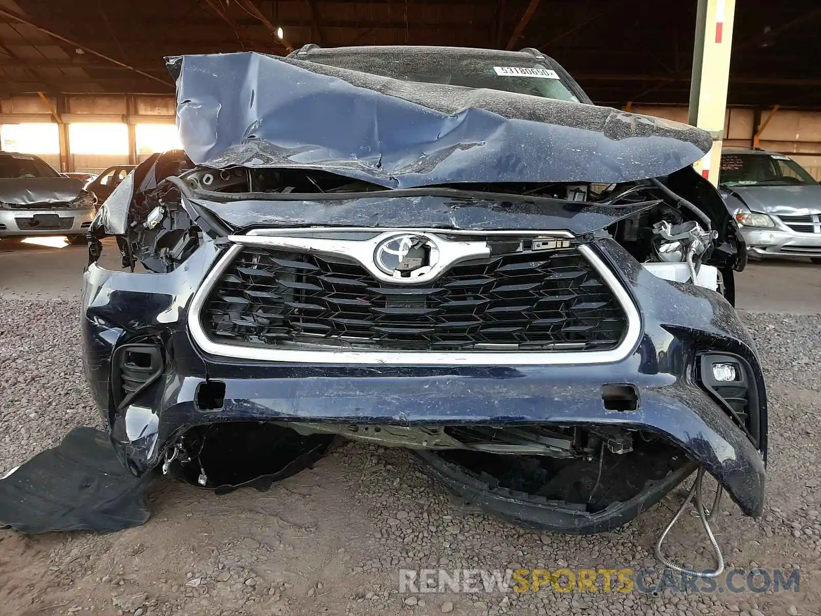 9 Photograph of a damaged car 5TDHZRBH4LS017501 TOYOTA HIGHLANDER 2020