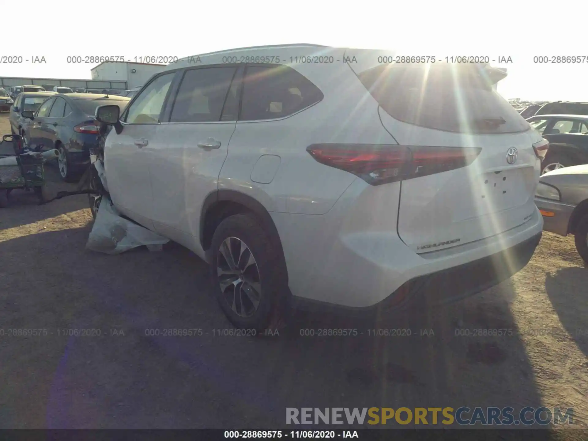 3 Photograph of a damaged car 5TDHZRBH4LS501412 TOYOTA HIGHLANDER 2020